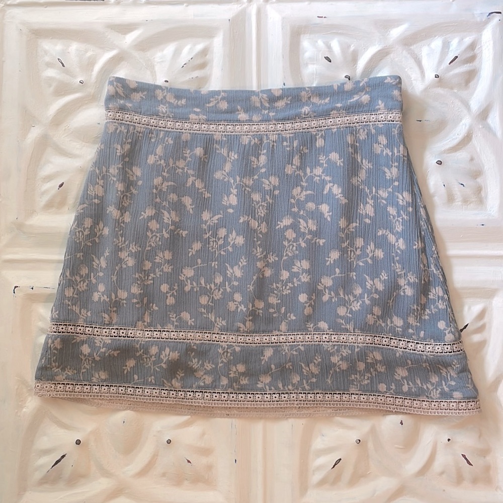 Whitebloom & Cactus Boho Floral mini skirt | Blue & Pale Pink